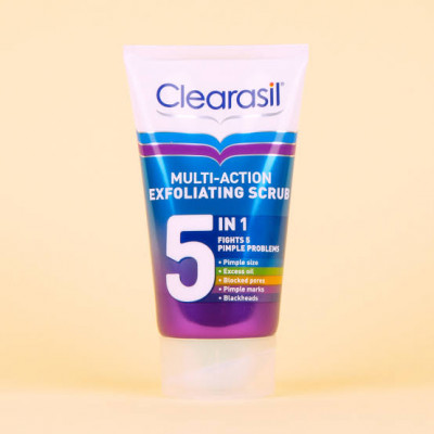 Clearasil Multi-Action Exfoliating Scrub 150ml