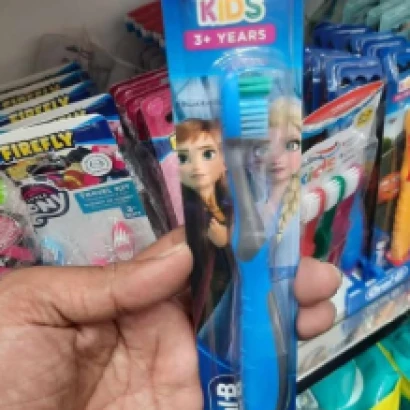 Oral-B Kids Toothbrush 3+years (Blue)